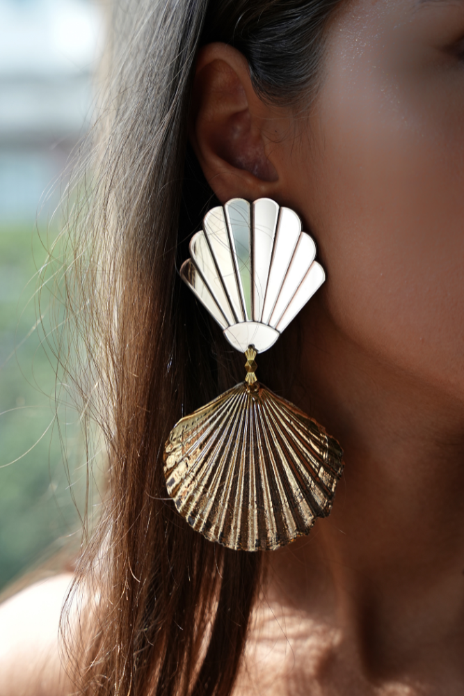 Shell Gold Earrings