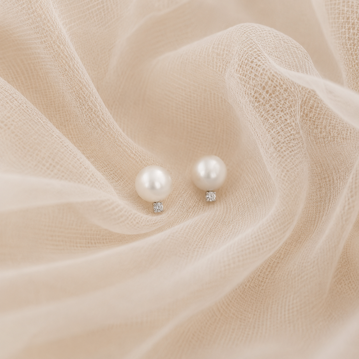 Diamond Pearl Grace Studs