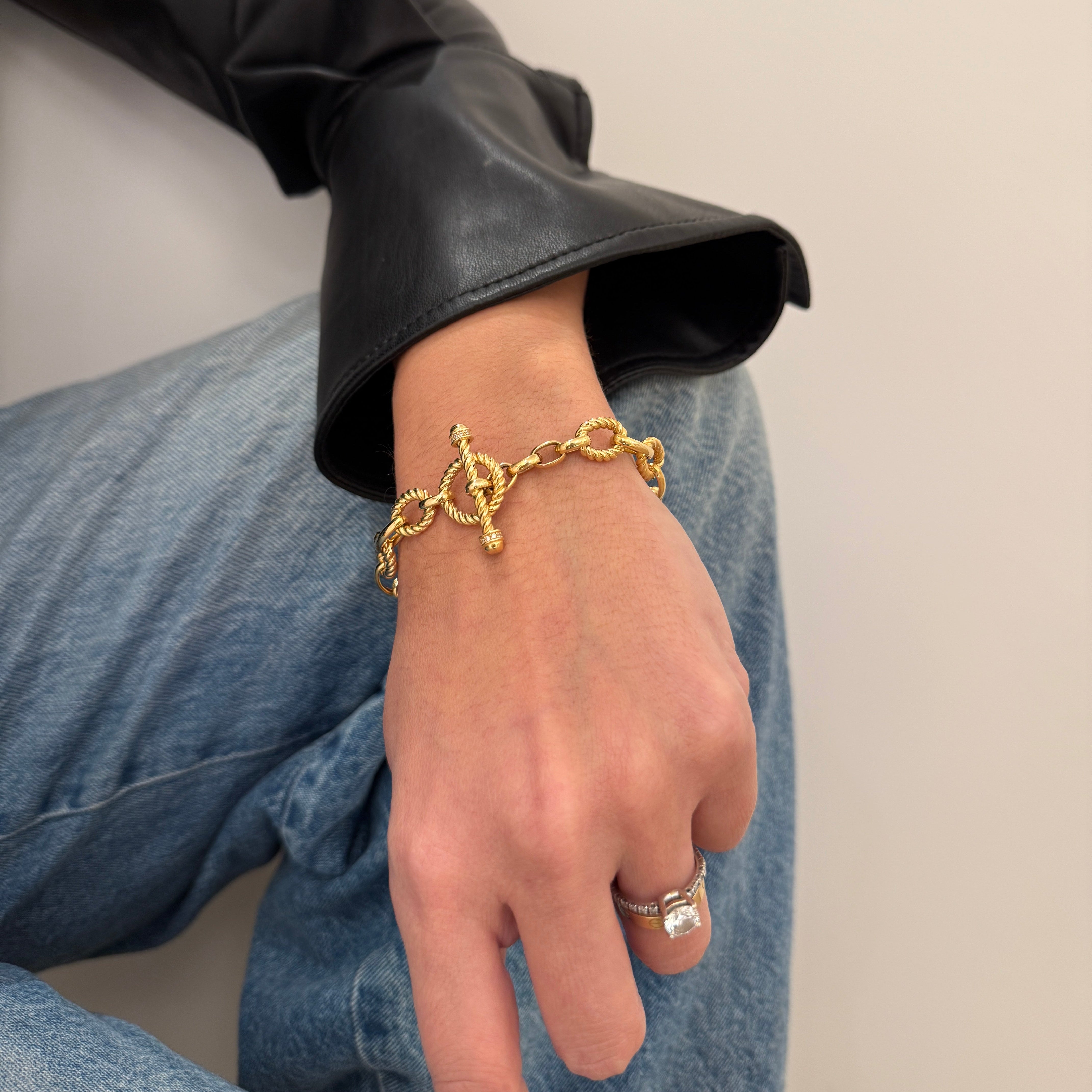 BoldLink Twist Bracelet - Bracelet - Kia Concept Store