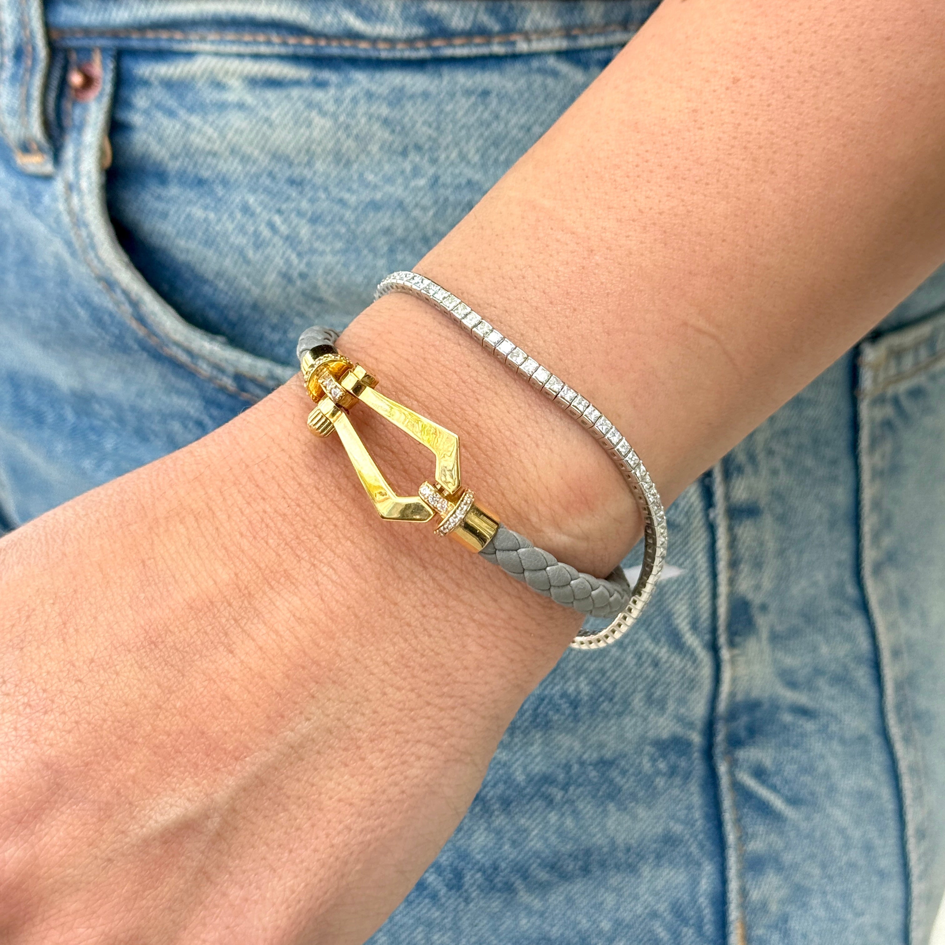 Modern Clasp Leather Bracelet