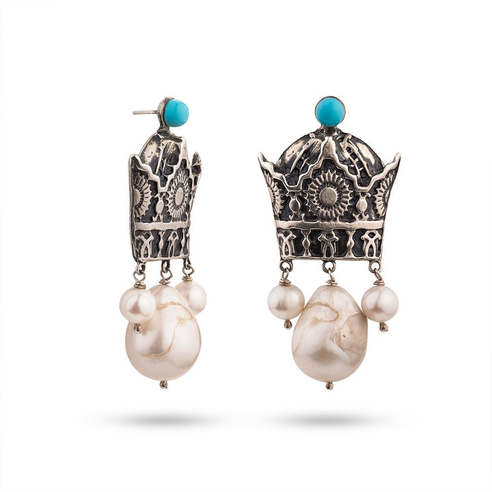 Majestic Crown Pearl Earrings - Earrings - Kia Concept Store