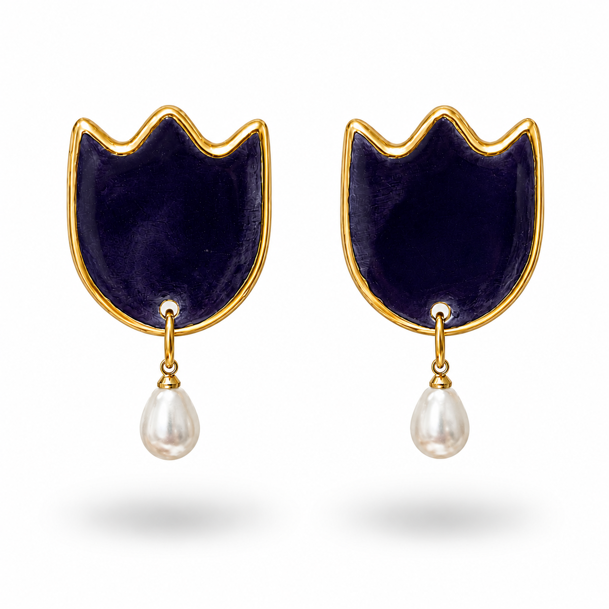 Midnight Tulip Pearl Earrings