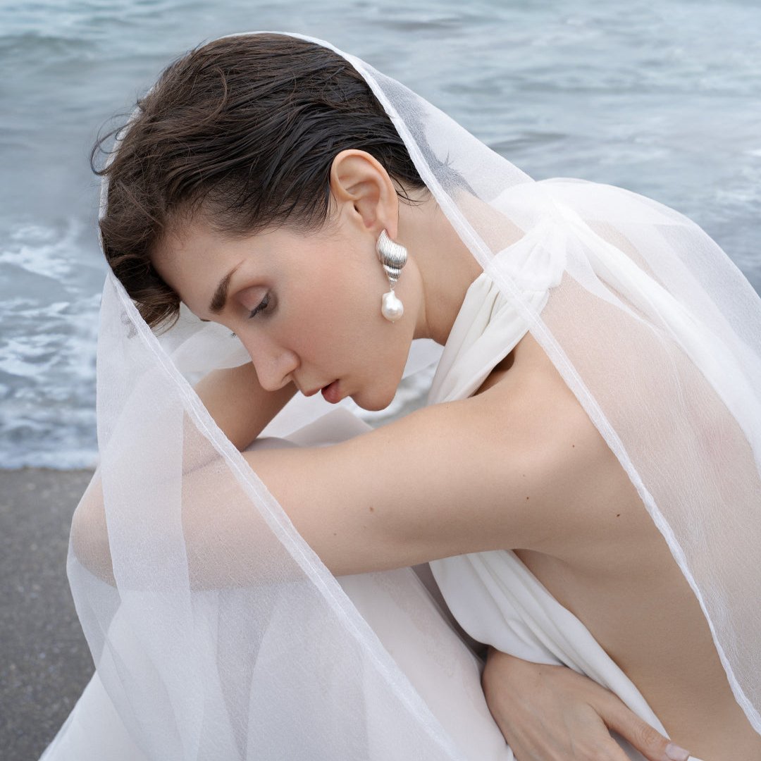 Funnel Oyster Earrings - Earrings - Kia Concept Store