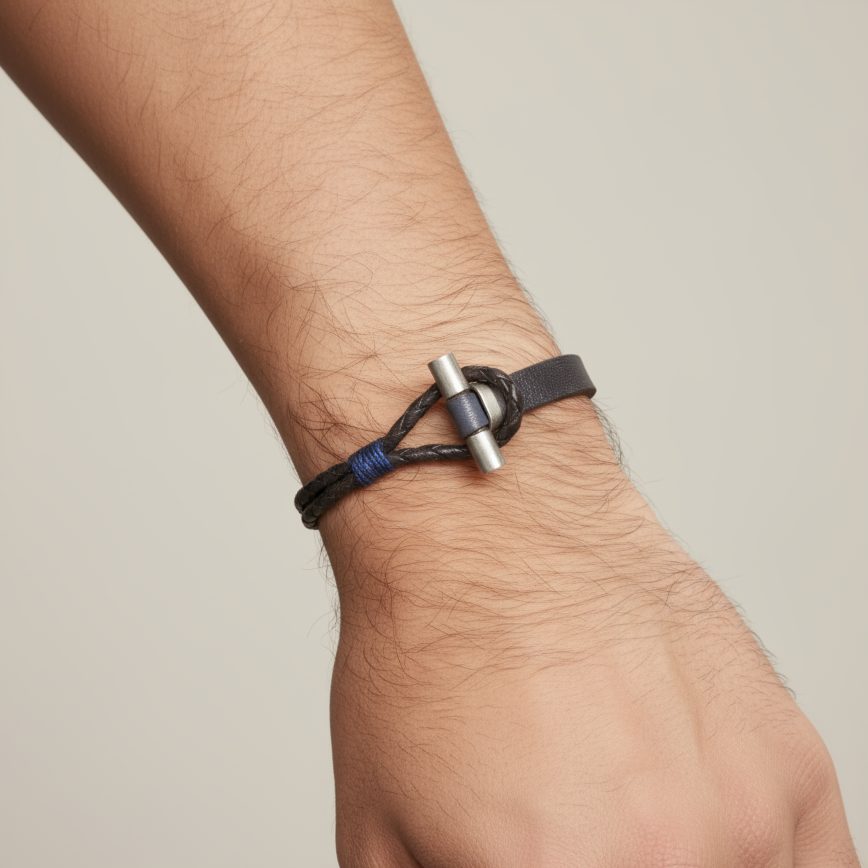 Silver Clasp Leather Bracelet