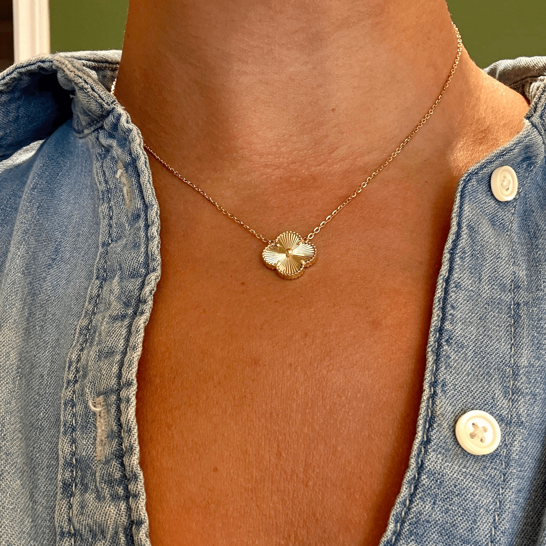 Vintage Clover Necklace - Necklace - Kia Concept Store