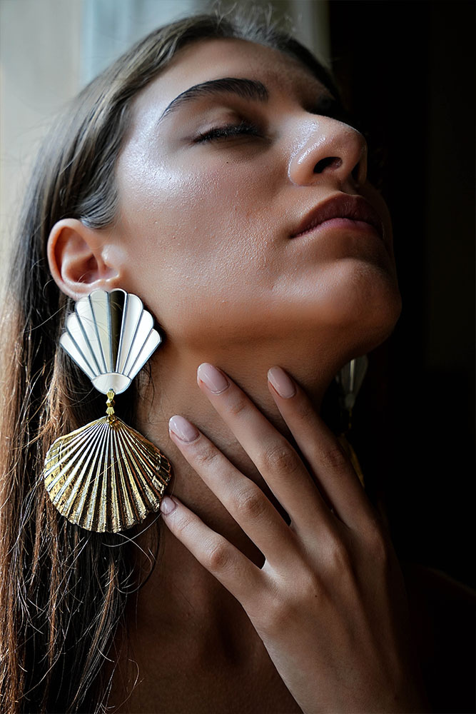 Shell Gold Earrings