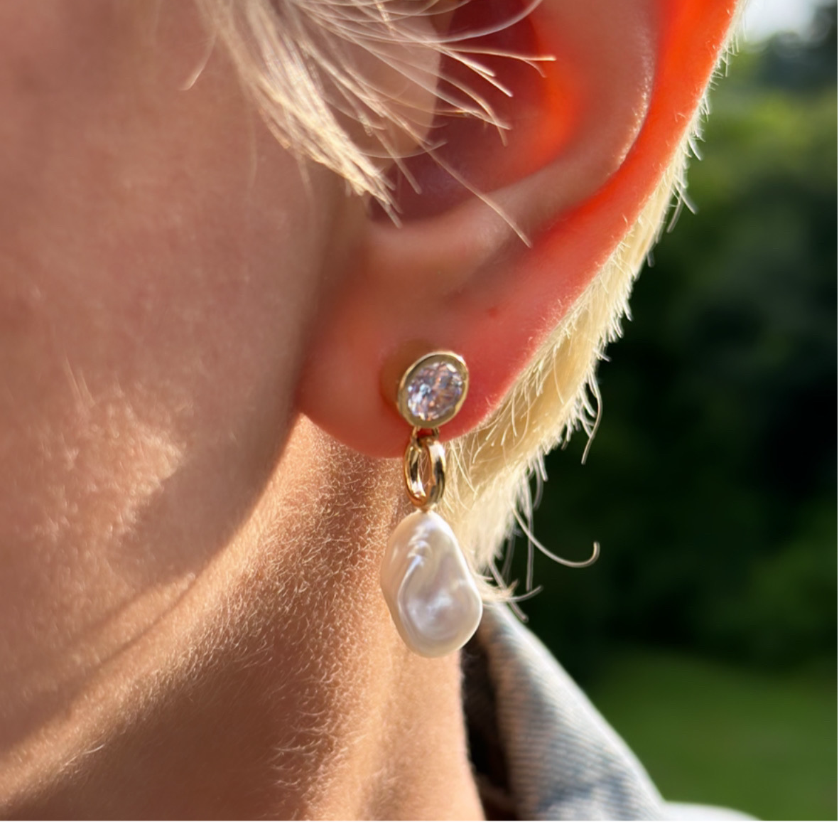 18k gold earrings with pearl