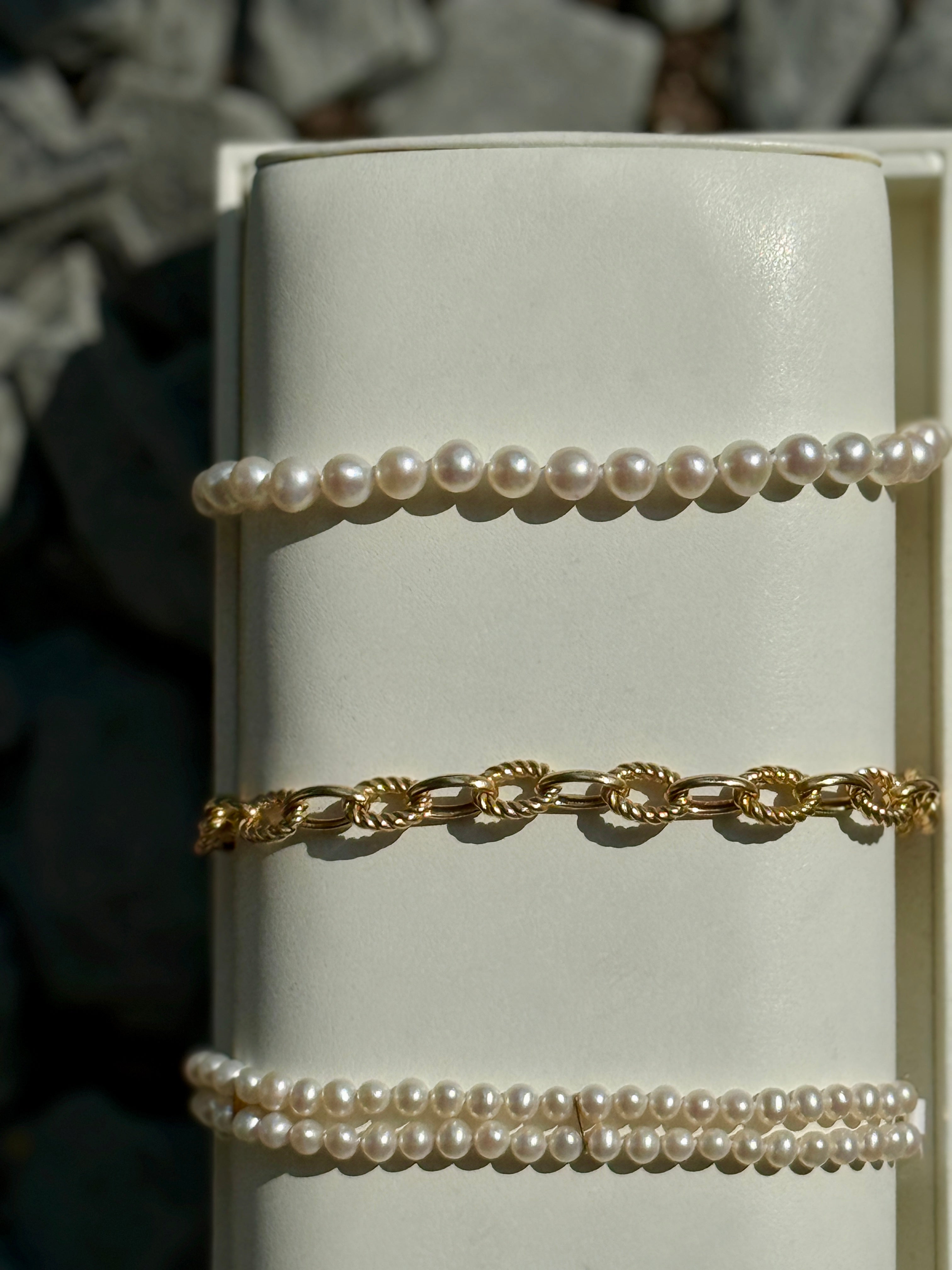 14k Yellow Gold Pearl Bracelet - Bracelet - Kia Concept Store