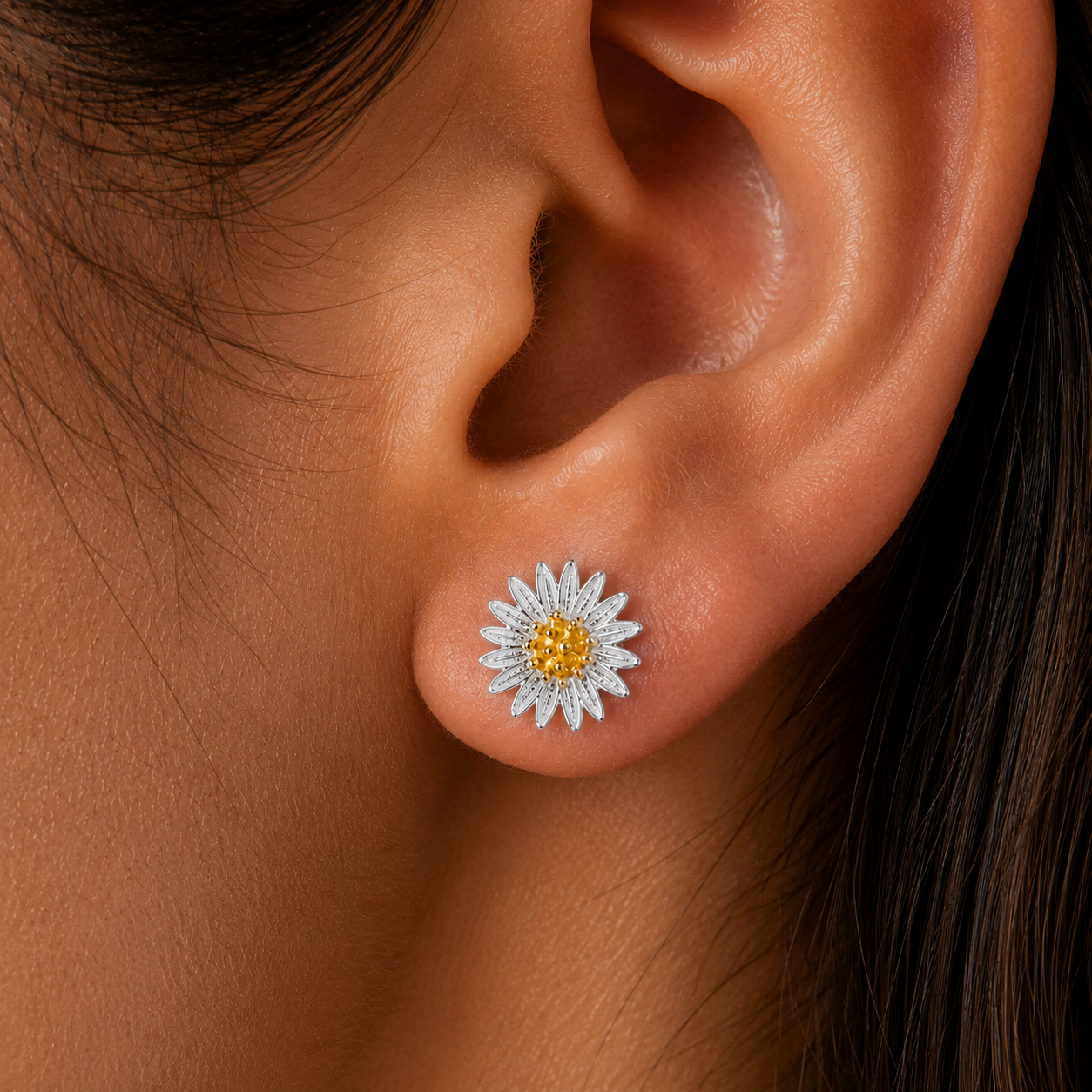 Daisy Stud Earrings