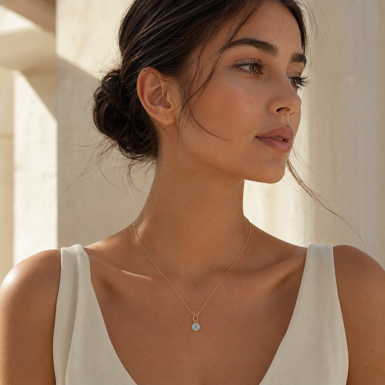 Pendentif médaillon saphir