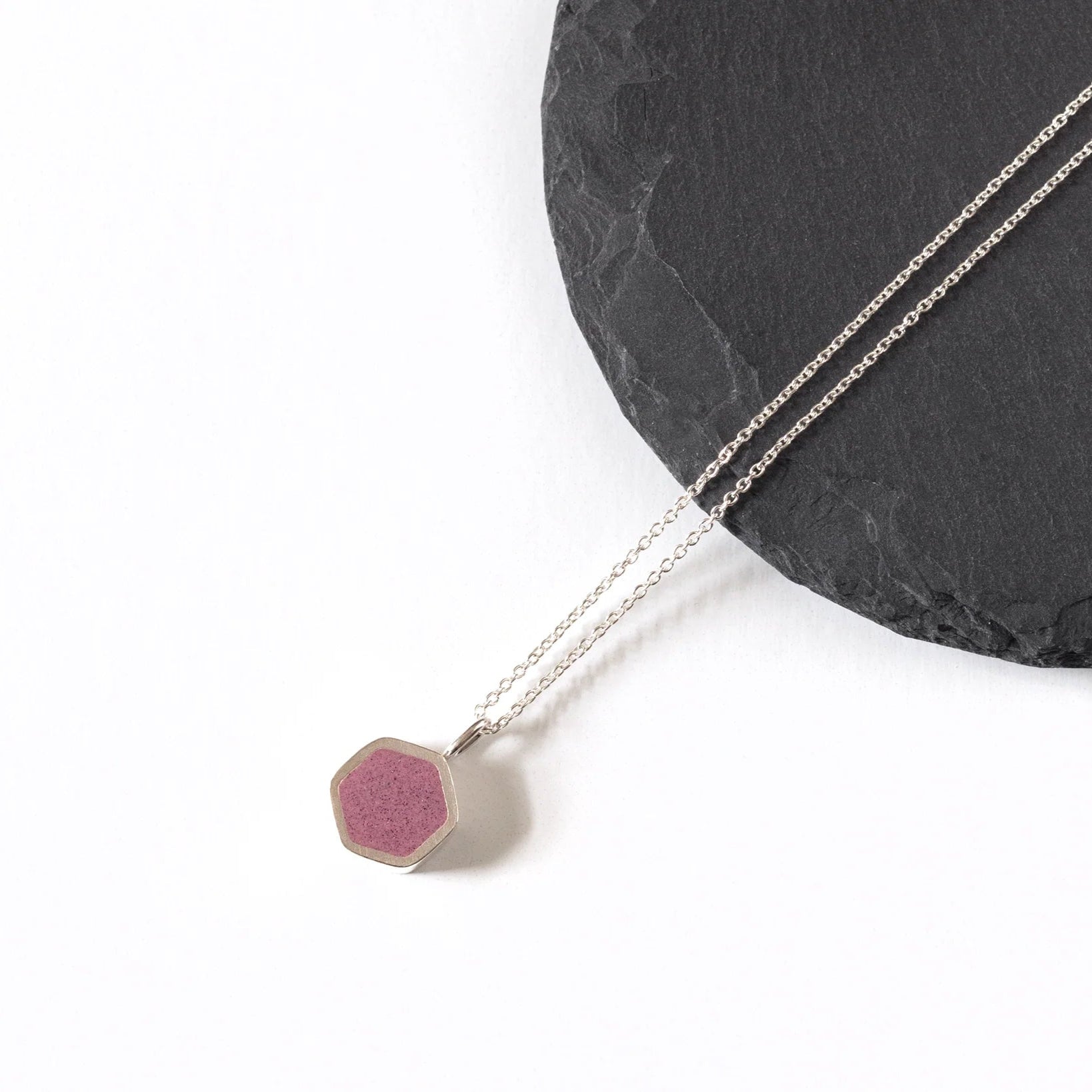 Resin Silver Hexagon Necklace - Necklace - Kia Concept Store