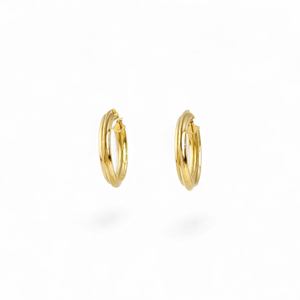 Linear Gold Hoop