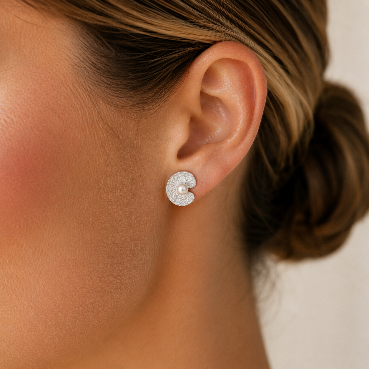 Clous d'oreilles Lily Pearl