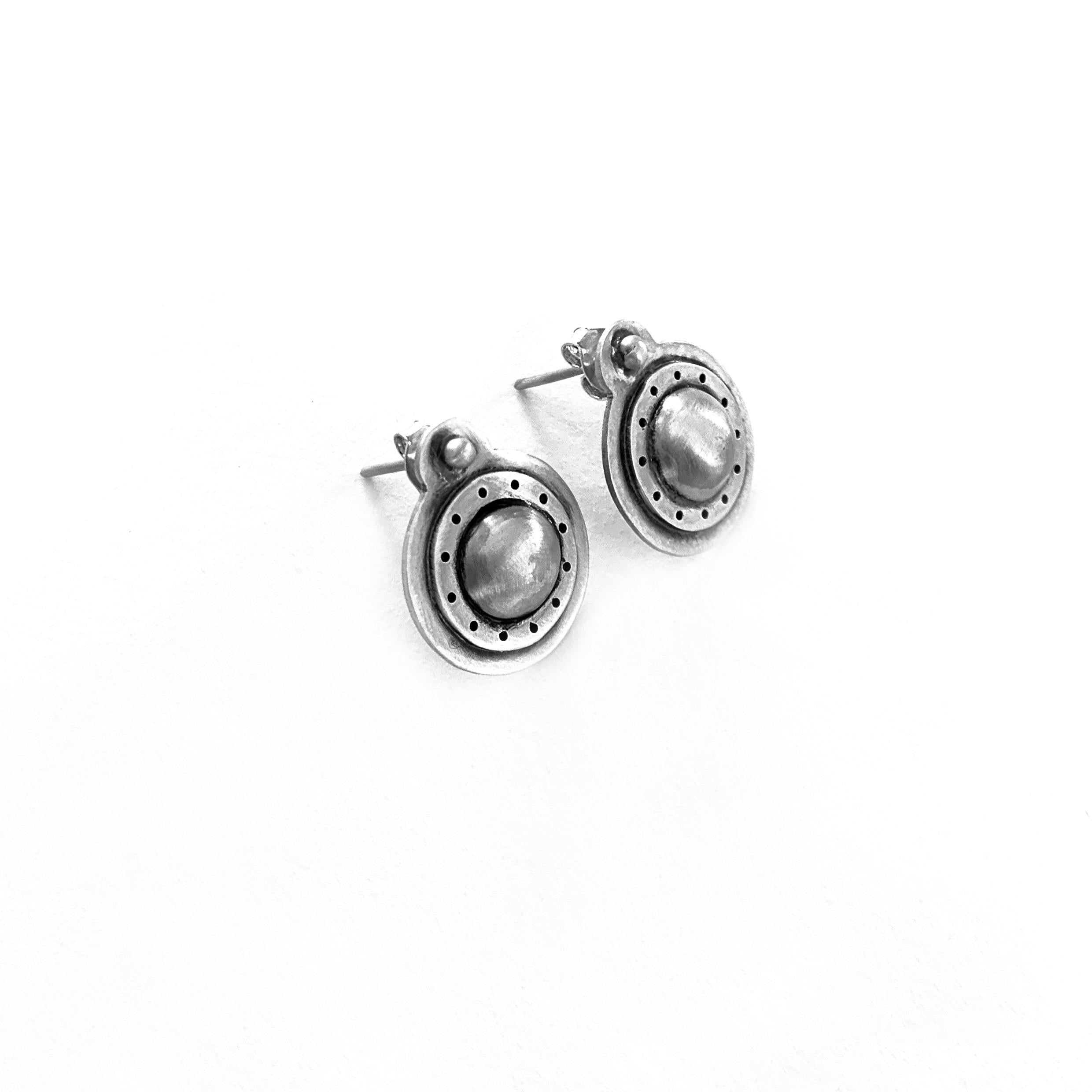 Orbit Studs