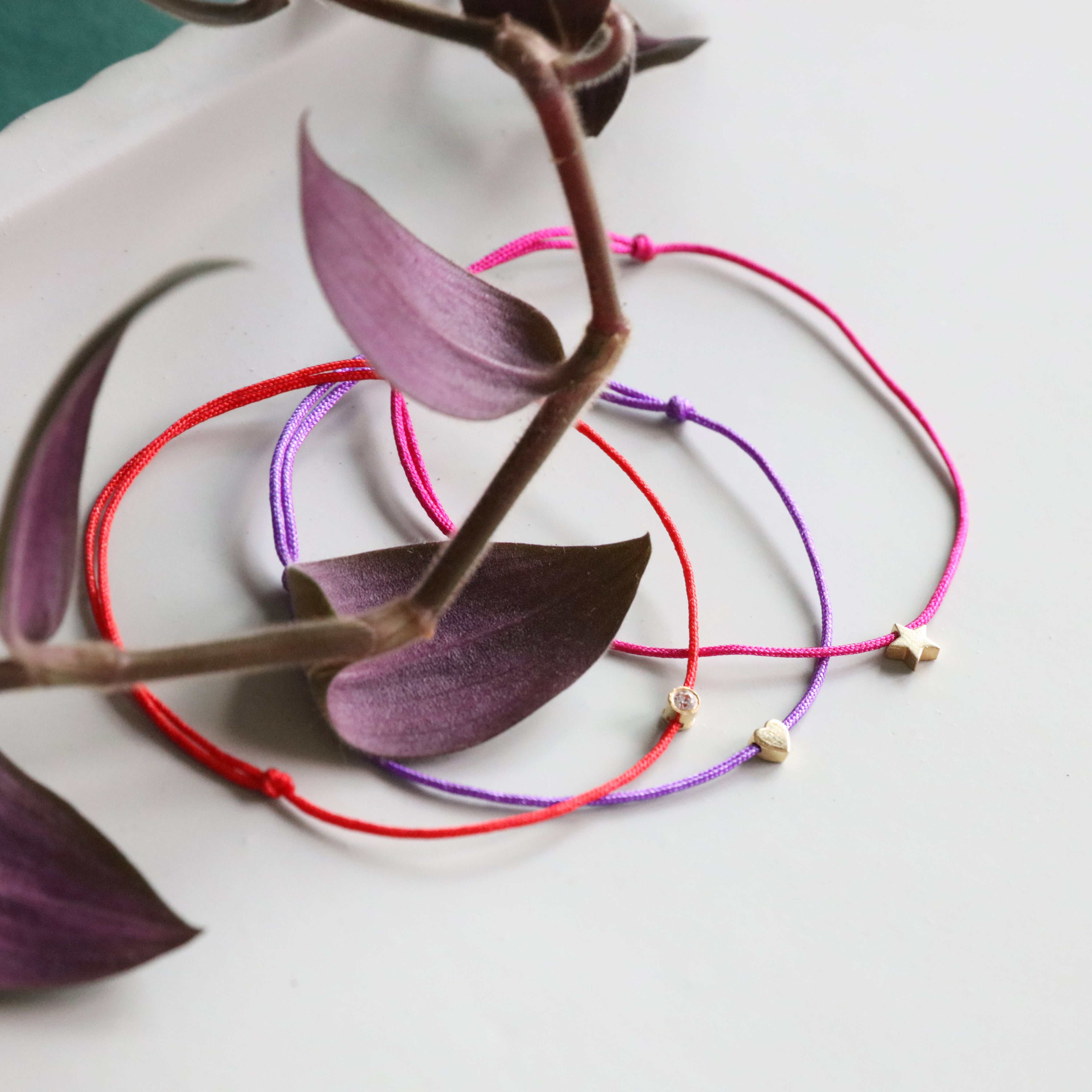 Solo Charm On Strap - Bracelet - Kia Concept Store