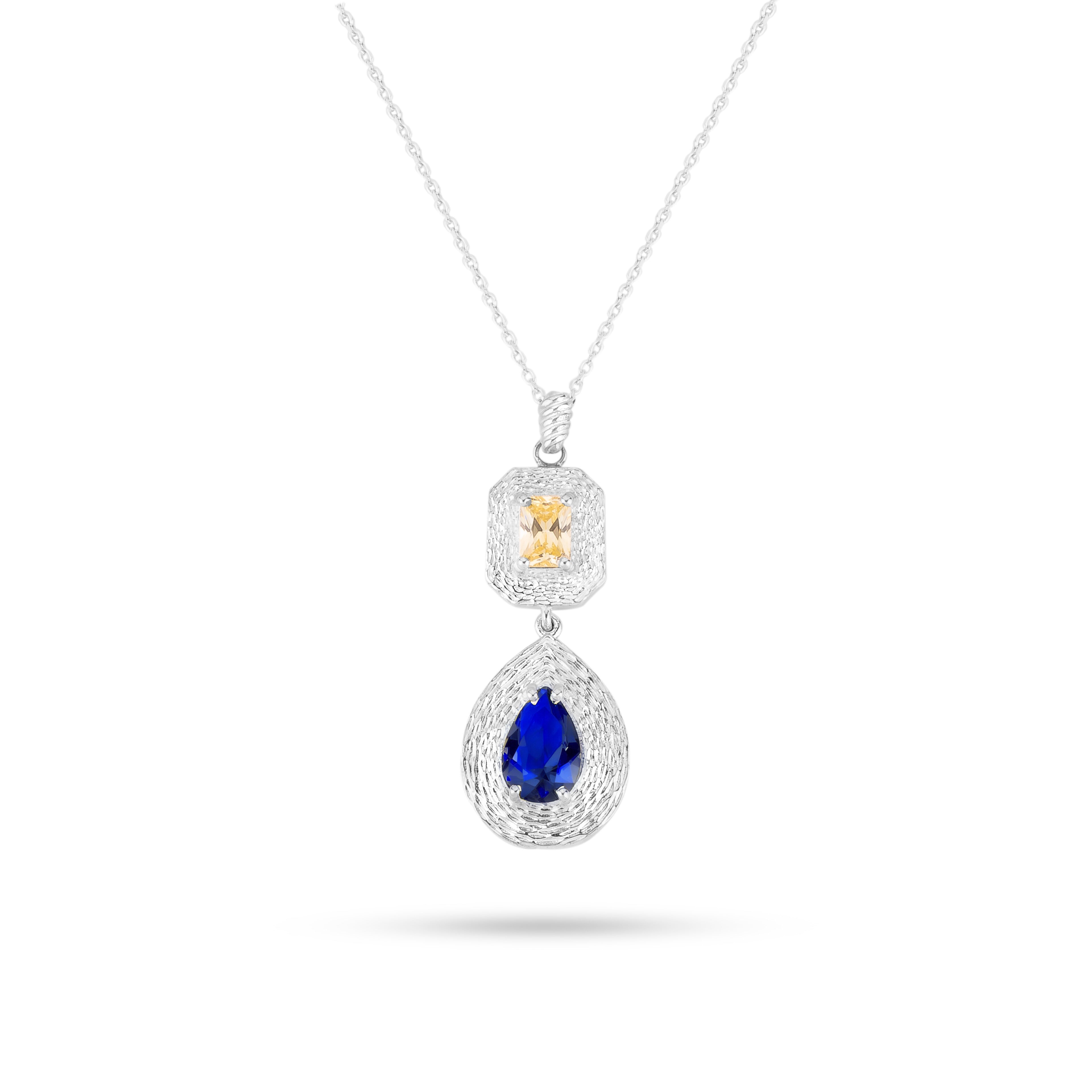Ava Necklace