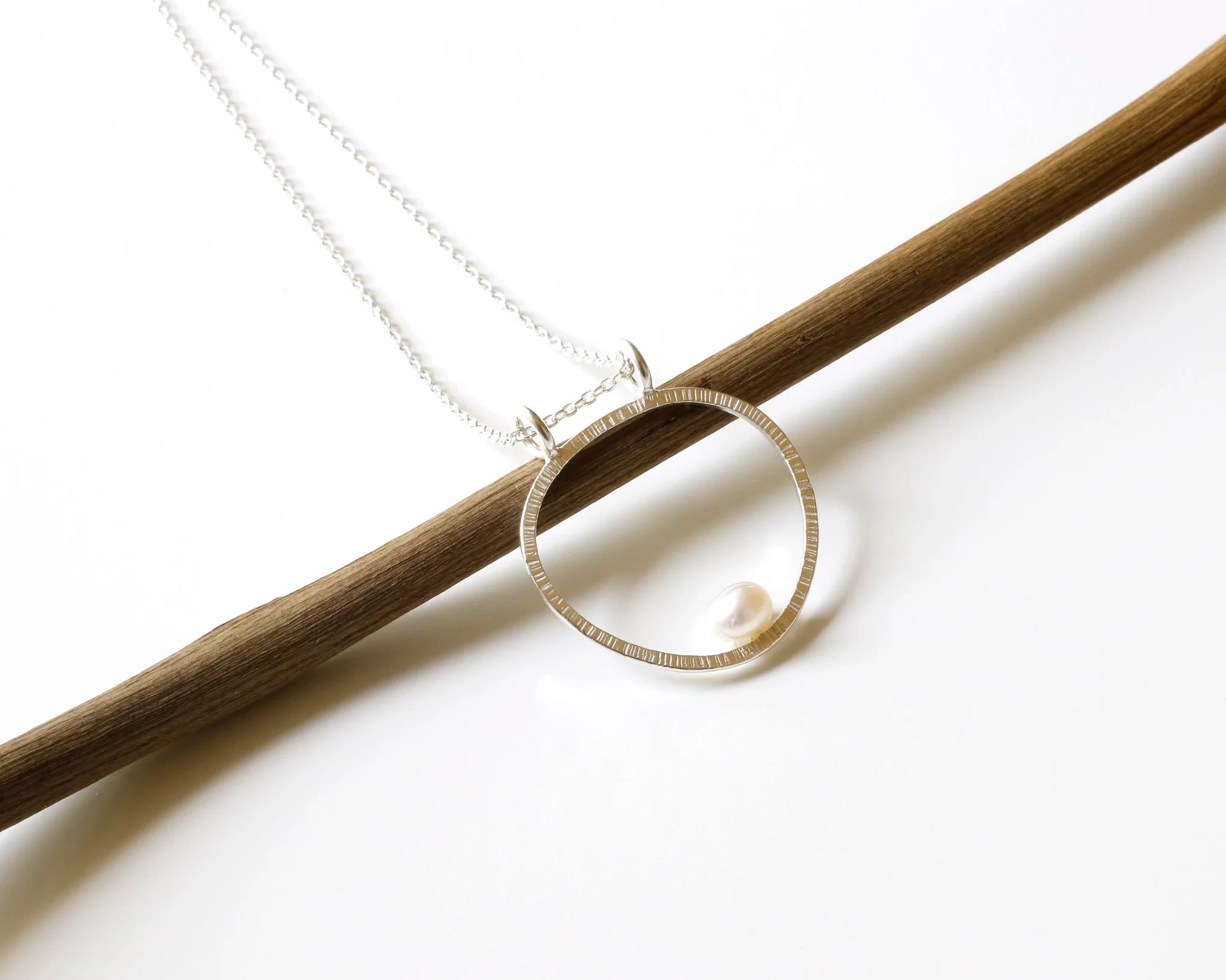 Silver Necklace with Freshwater Pearl