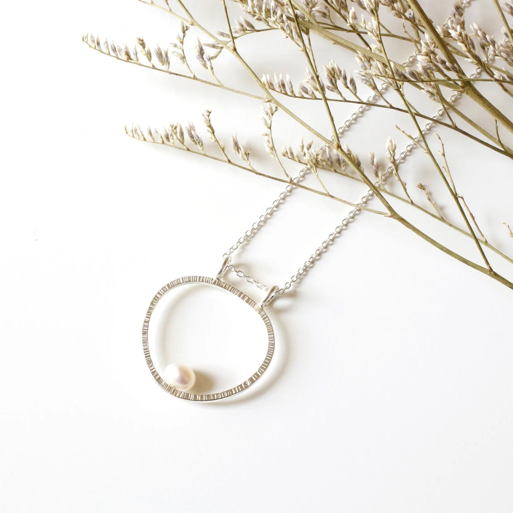 Silver Necklace with Freshwater Pearl