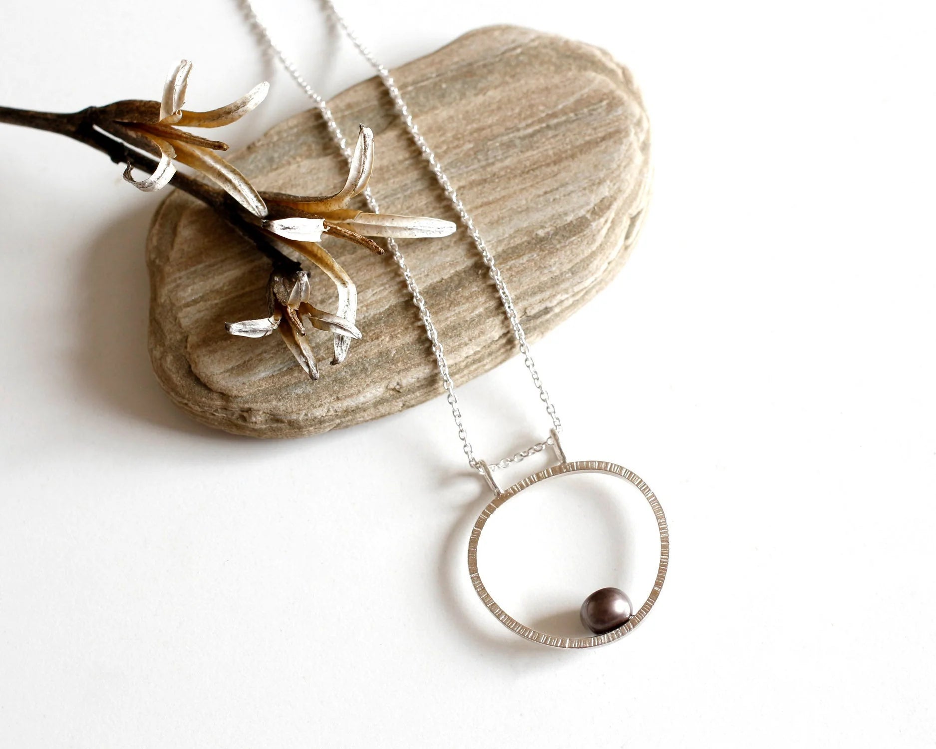 Silver Necklace with Freshwater Pearl