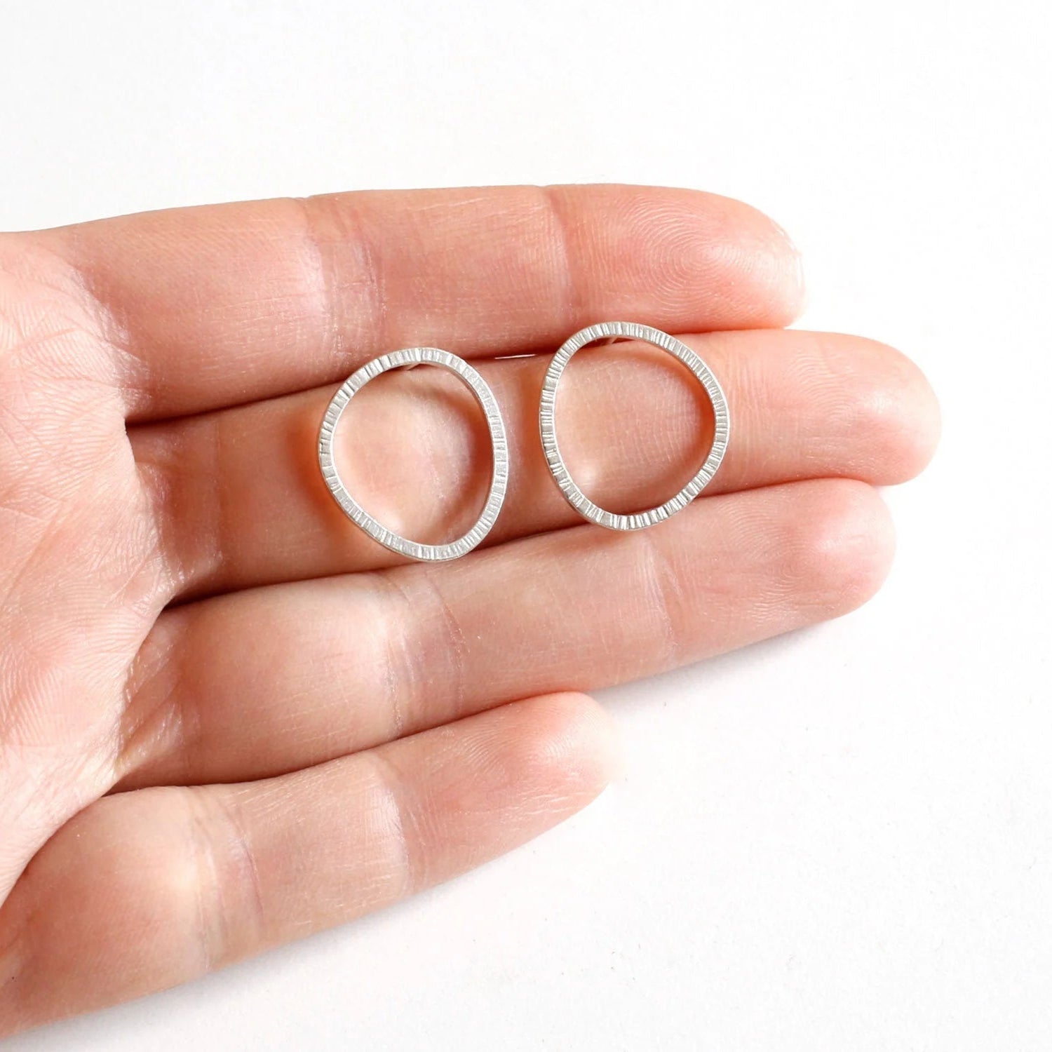 Minimal Sterling Silver Stud Earrings - Earrings - Kia Concept Store