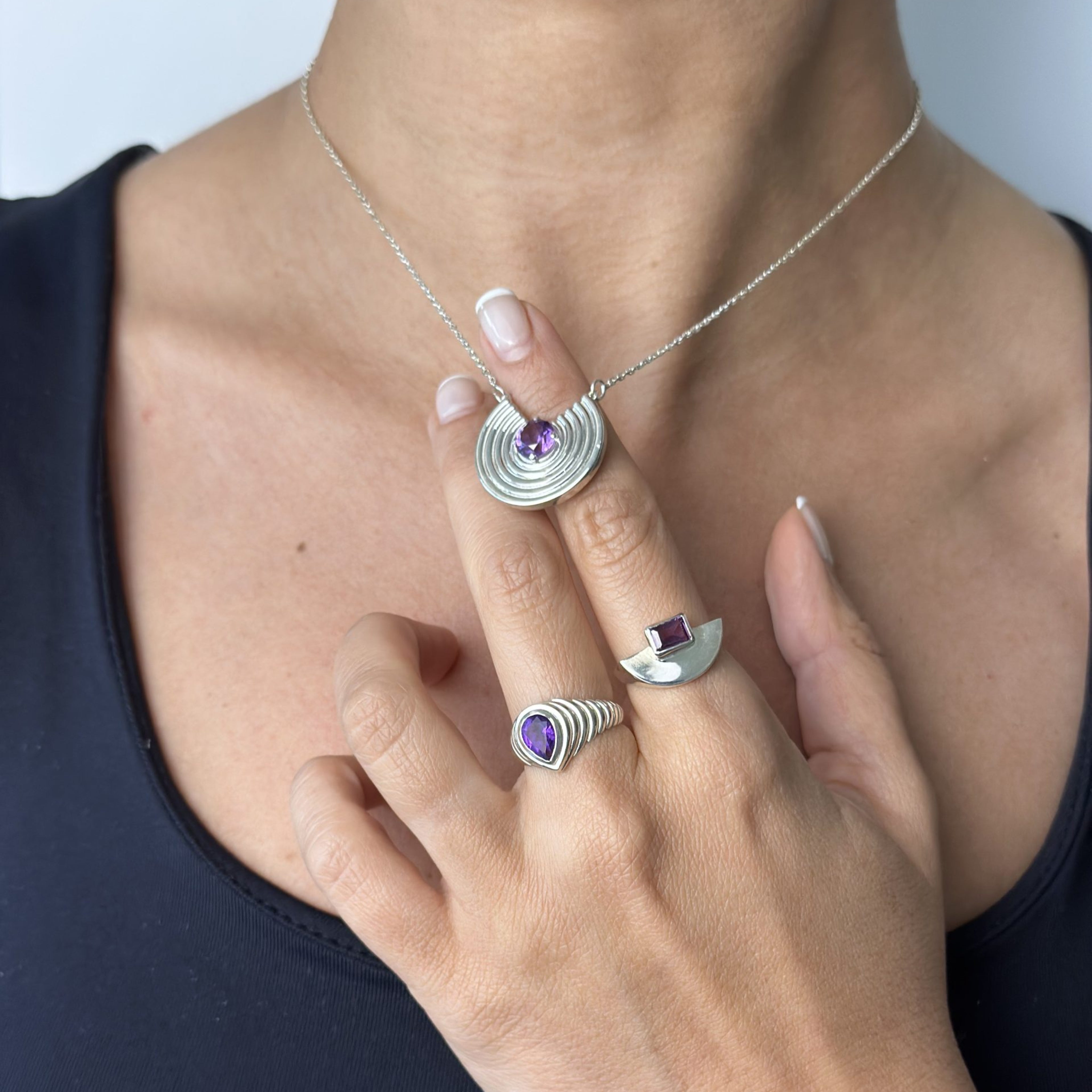 Nil Ring - Kia Concept Store