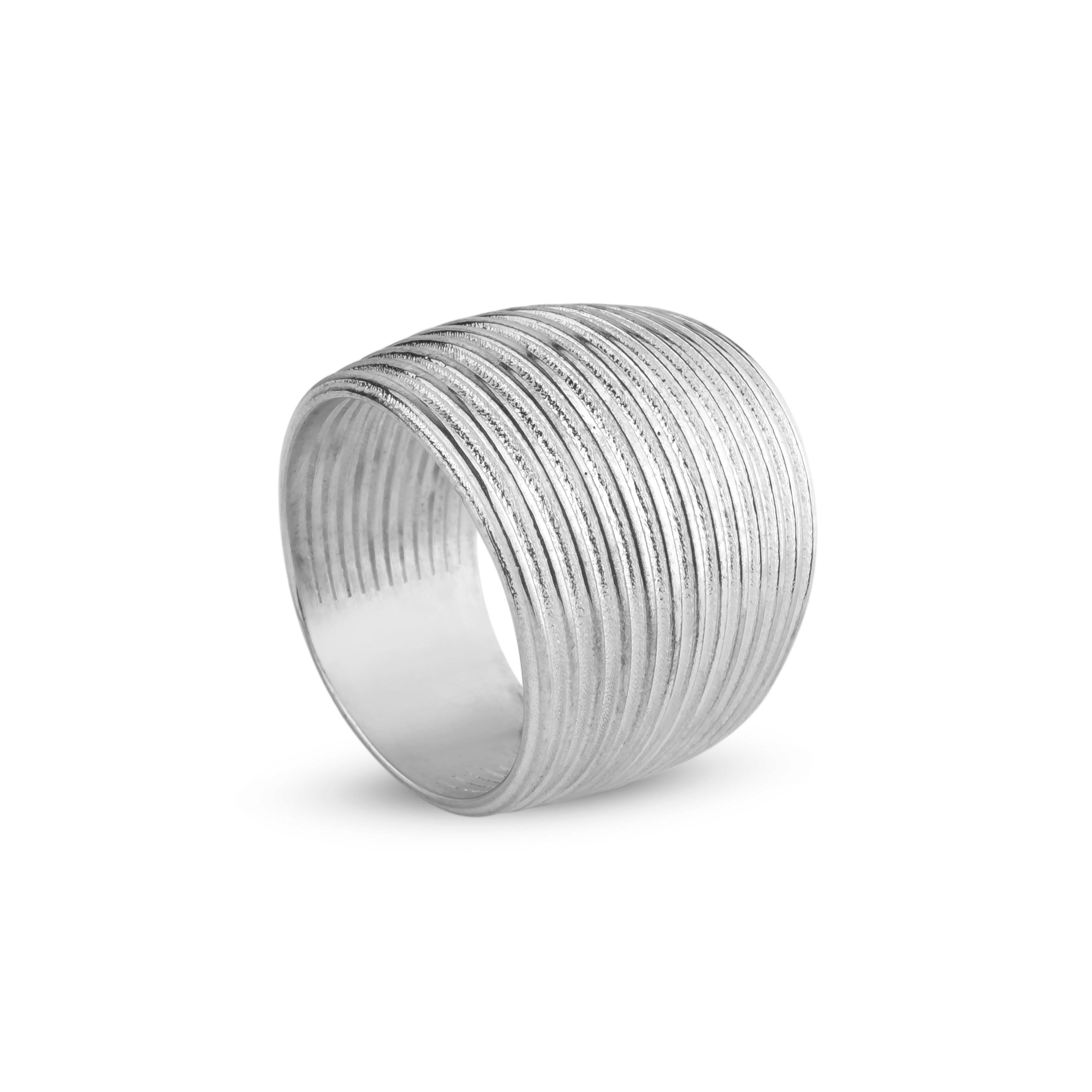 Sayan Ring - Kia Concept Store