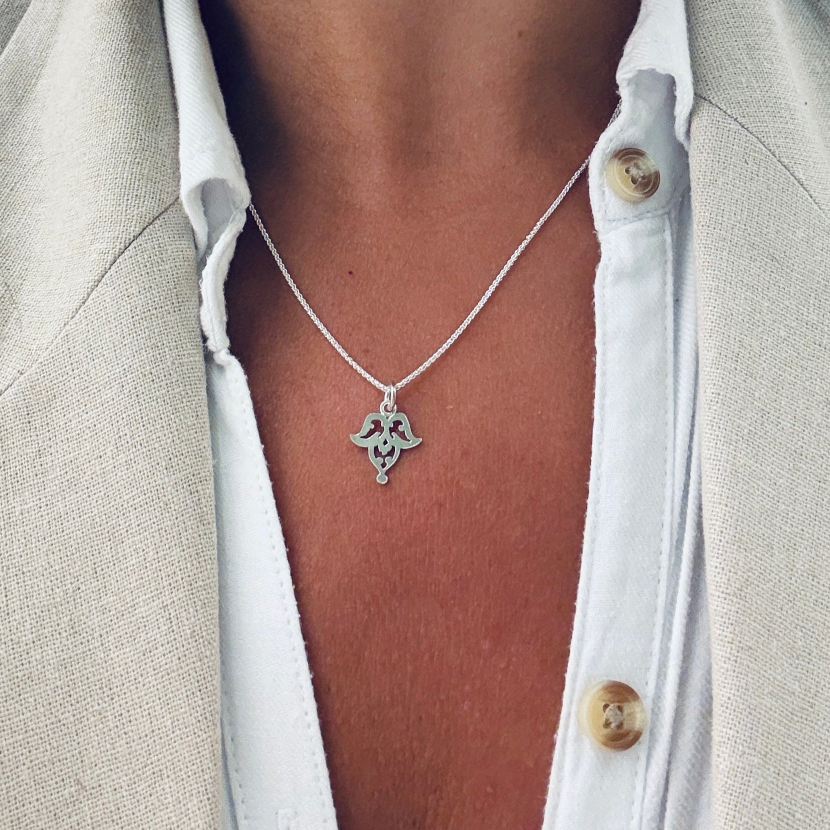 Silver Floral Charm Necklace - Necklace - Kia Concept Store